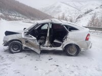 Серийный нарушитель ПДД въехал в грузовик в Пий-Хемском районе Тувы