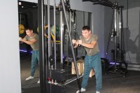 В Туве для ветеранов СВО с тяжелыми ранениями проводят занятия по силовому спорту с тренером