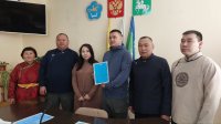 В Туве 23 молодые семьи получили жилищные сертификаты