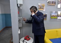 Глава Тувы поздравил работников связи республики