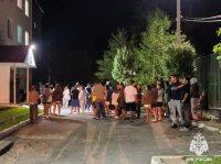 Из общежития Тувинского госуниверситета эвакуировали 77 человек из-за пожара
