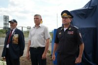 В Туве к 90-летию ГИБДД открыли памятник раритетному патрульному авто