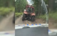 В Туве водителю трактора, который удирал от погони ДПС, грозит уголовное дело