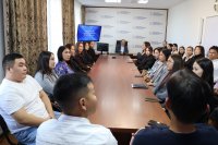 В Туве приступили к работе молодые врачи-целевики